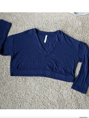 Free People Navy Ribbed V-Neck Cropped Top
